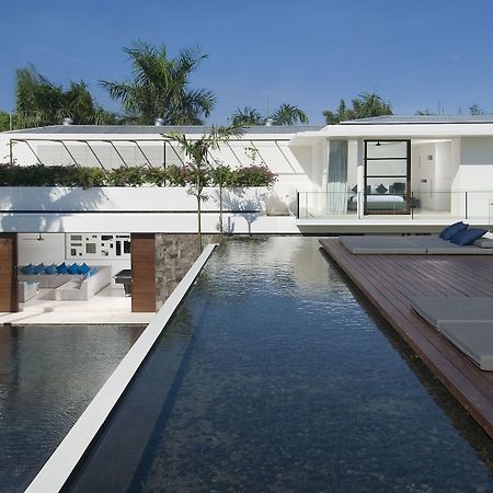 Villa Aqua Seminyak Eksteriør billede
